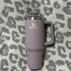 Stanley 40oz tumbler